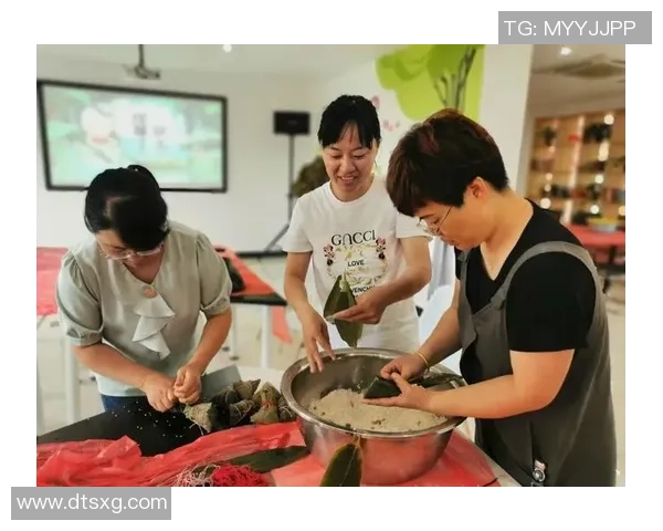 足球明星齐聚欢庆中国新年共唱祝福歌传递团圆喜悦